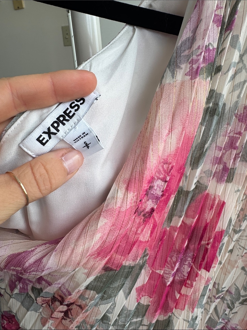 Express Pink Floral One-Shoulder Dress size small - Picture 5 of 8